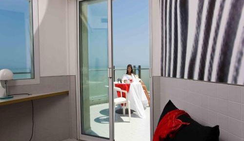 Standard Double or Twin Room with Sea View