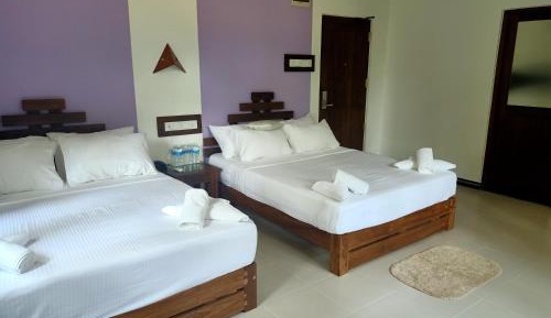 Deluxe Family Room