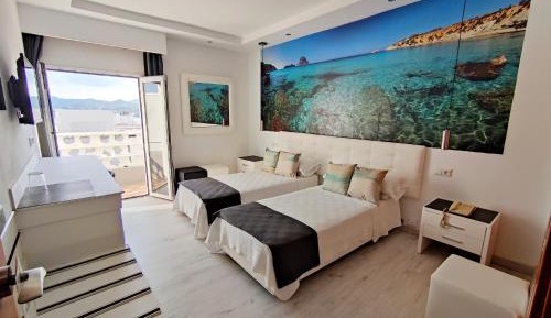 Double or Twin Room with Balcony