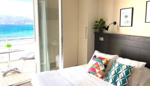 Double Room with Balcony and Sea View