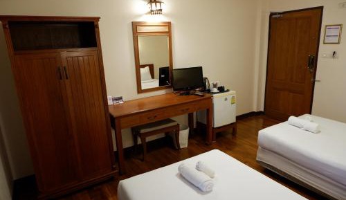 Standard Twin Room with Balcony