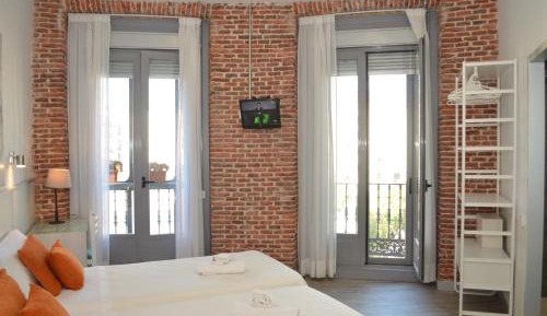 Double or Twin Room with City View