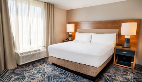 One-Bedroom King Suite