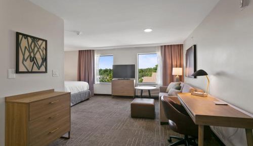 King Studio Suite
