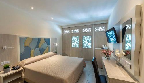Family Room with Sea View