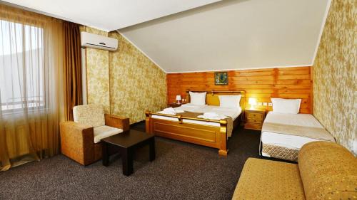 Twin Room with Extra Bed