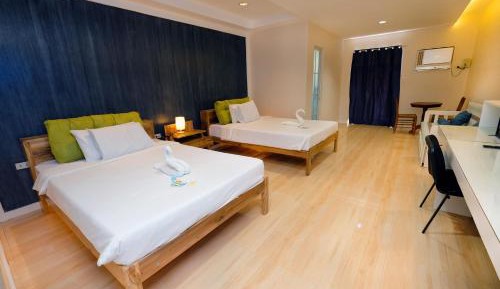 Deluxe Room with Balcony