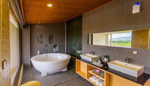 Villa (2 Adults)