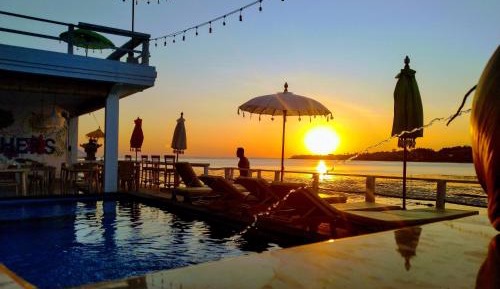 Villa - Beach Front