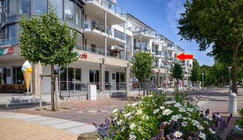 One-Bedroom Apartment with Balcony