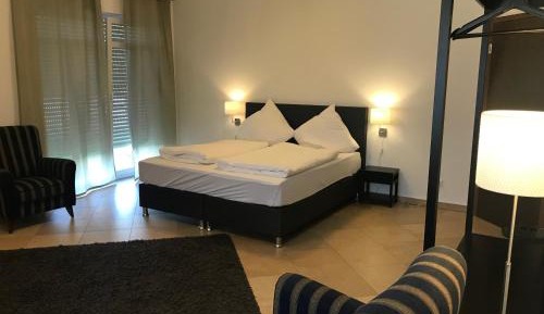 Classic Quadruple Room