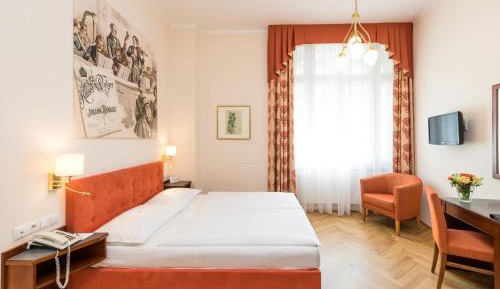 Classic Double Room