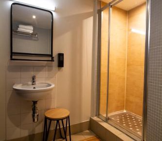 Deluxe Twin - Ensuite