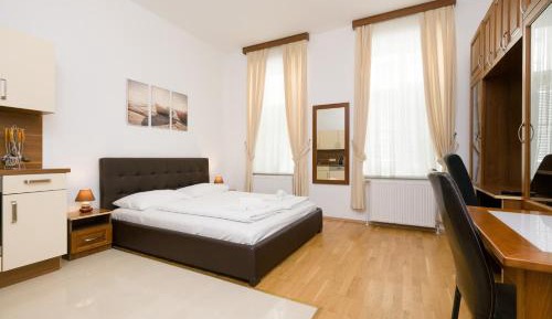 Studio Apartment with Double Bed