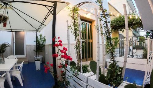 Villa with Garden View