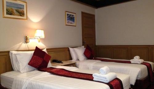 Deluxe Twin Room