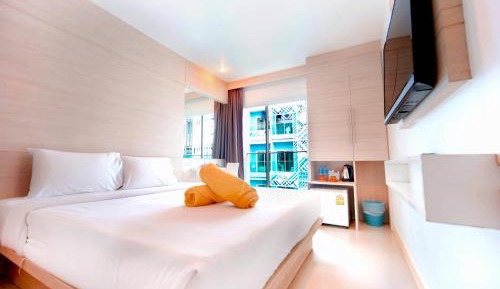 Deluxe Double or Twin Room with Balcony