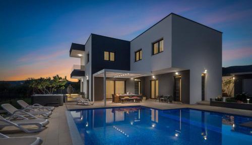 Villa with Private Pool