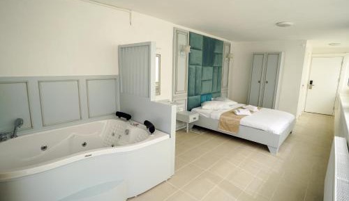 Deluxe Double Room with Sea View