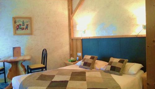 Traditional Double Room - Partial view on the lake