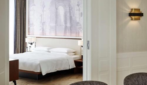 Penthouse Suite