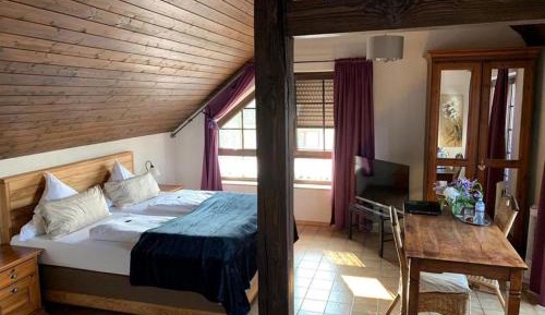 Deluxe Double Room with Balcony