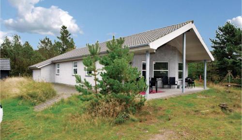 Four-Bedroom Holiday Home