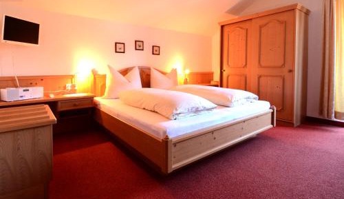 Double Room with Balcony 1