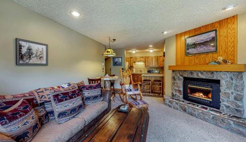 One Bedroom Apartment