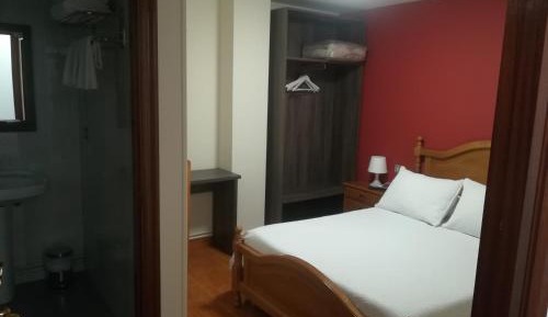 Interior Double room with private bathroom