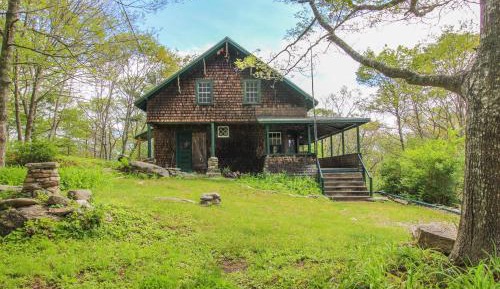 seven bedroom holiday home 