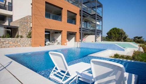 Deluxe Double or Twin Room with Pool Access