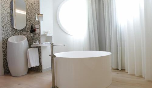 Deluxe Junior Suite