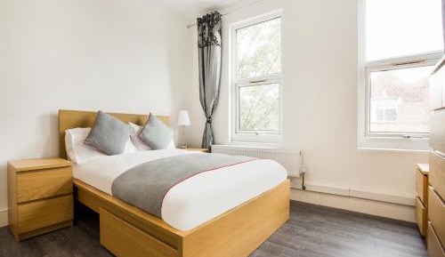 Double Room with Private Bathroom