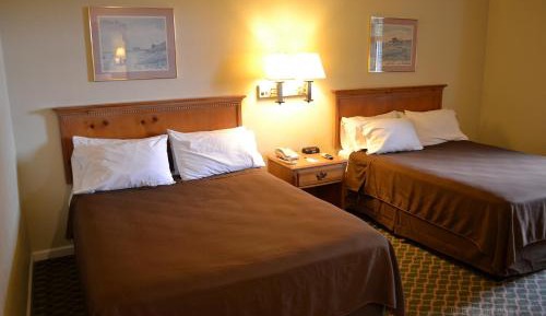 Queen Room with Two Queen Beds - Non-Smoking