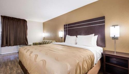 King Room - Non-Smoking