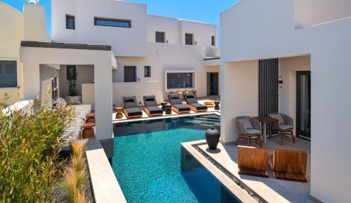 Double Room with Pool View