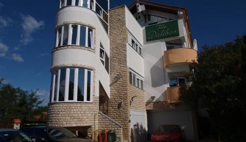 Superior One-Bedroom Apartment