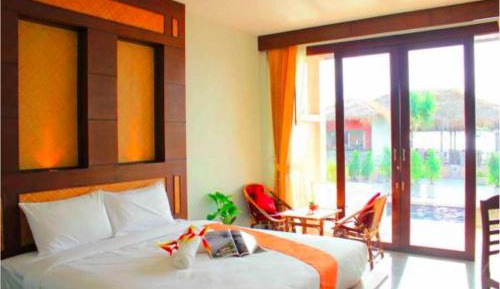 Deluxe Double Room with Pool Access