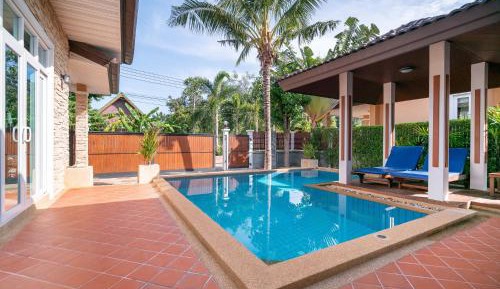 3 Bedroom Pool Villa with Sala