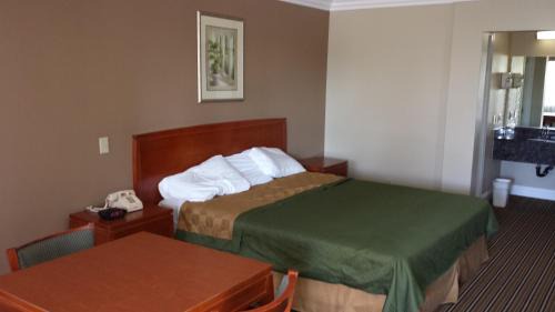 Standard King Room