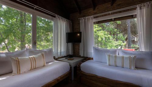 One-Bedroom Bungalow