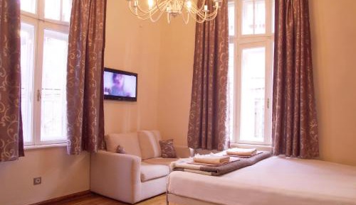 Double or Twin Room with Shower