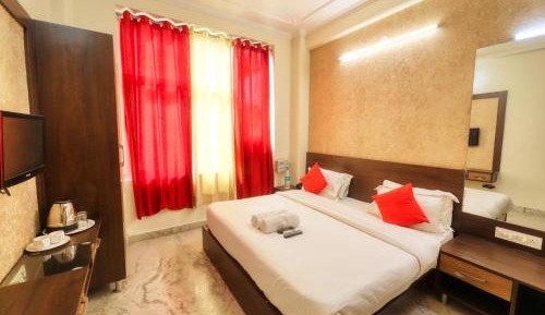 Deluxe King Room