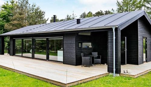 Four-Bedroom Holiday Home