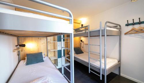 Quadruple Room with Shared Bathroom