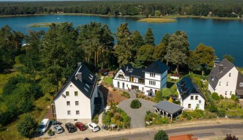 Apartment 1 with terrace, Forest and Lake View 