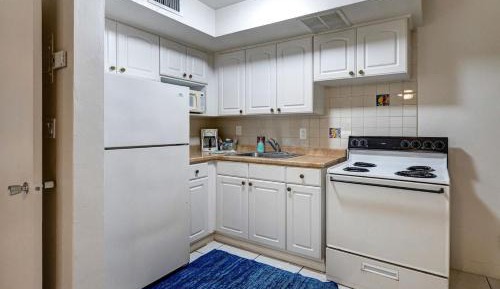 Efficiency King Room