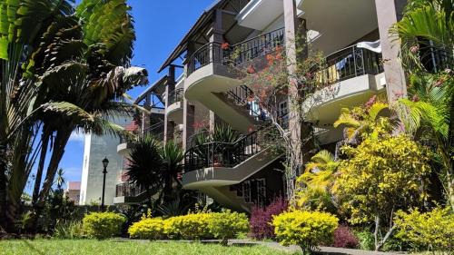 Villa with Garden View