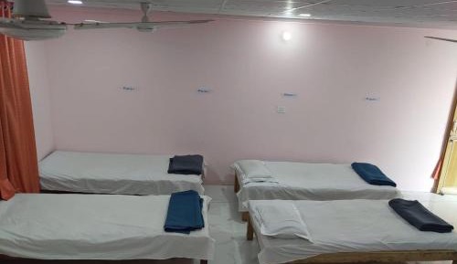Bed in 8-Bed Mixed Dormitory Room